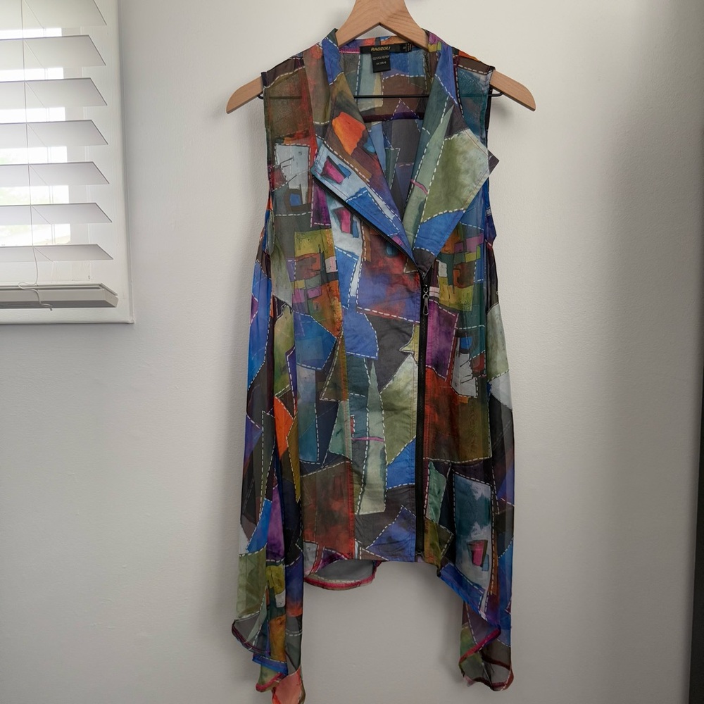 Radzoli Small Artsy Abstract Zip Up Tunic Sleeveless Lightweight Flowy Colorful